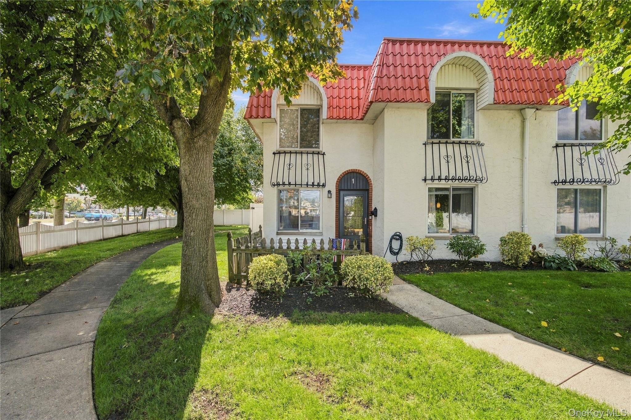 1 Alhambra Drive, Oceanside