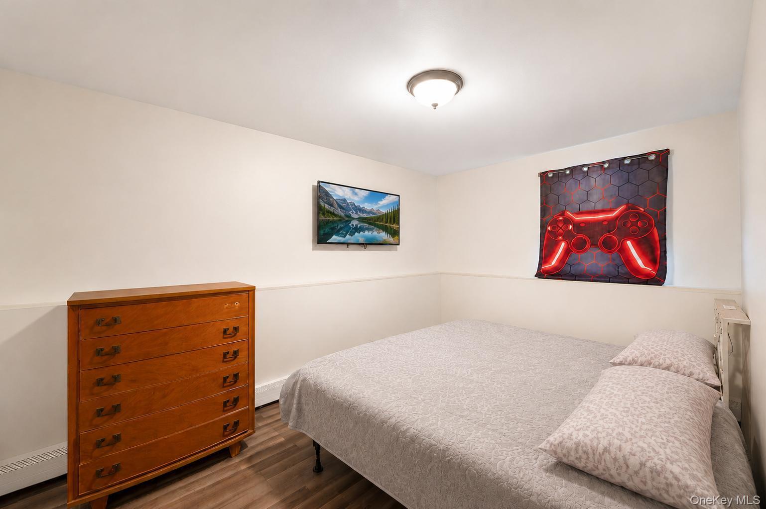 71 Barton Avenue — photo 22