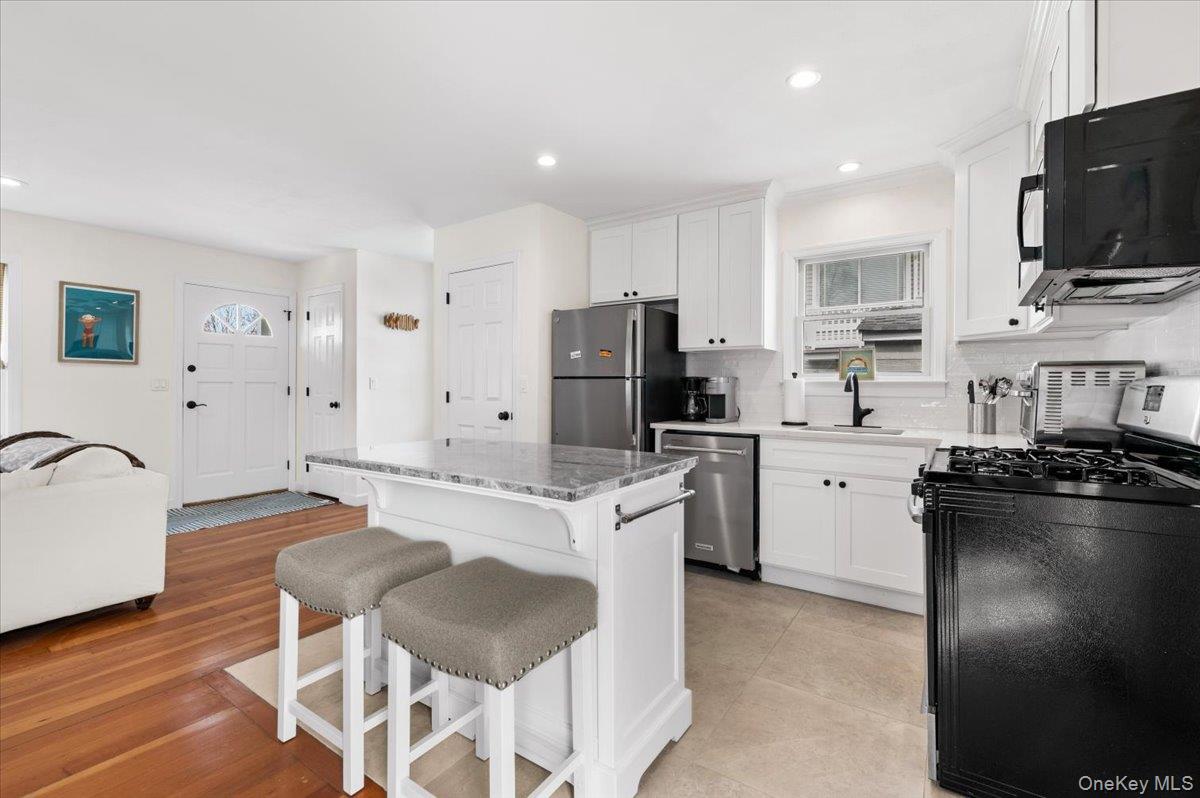 7 Whiting Road — photo 10