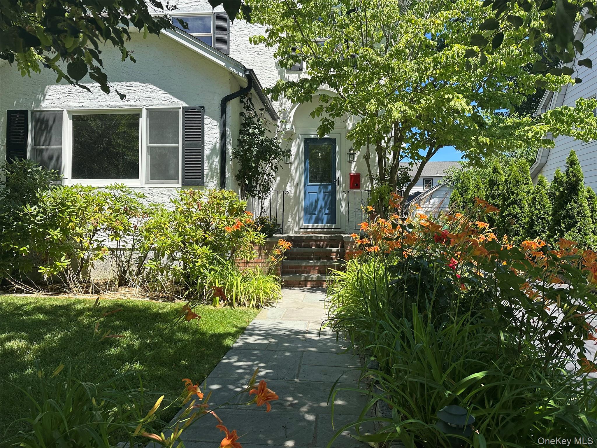 17 Cypress Avenue