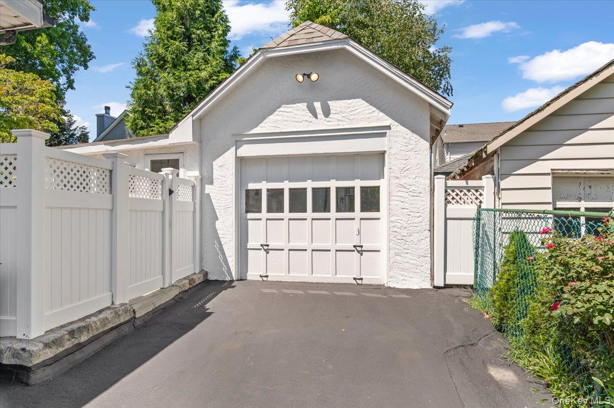17 Cypress Avenue — photo 36