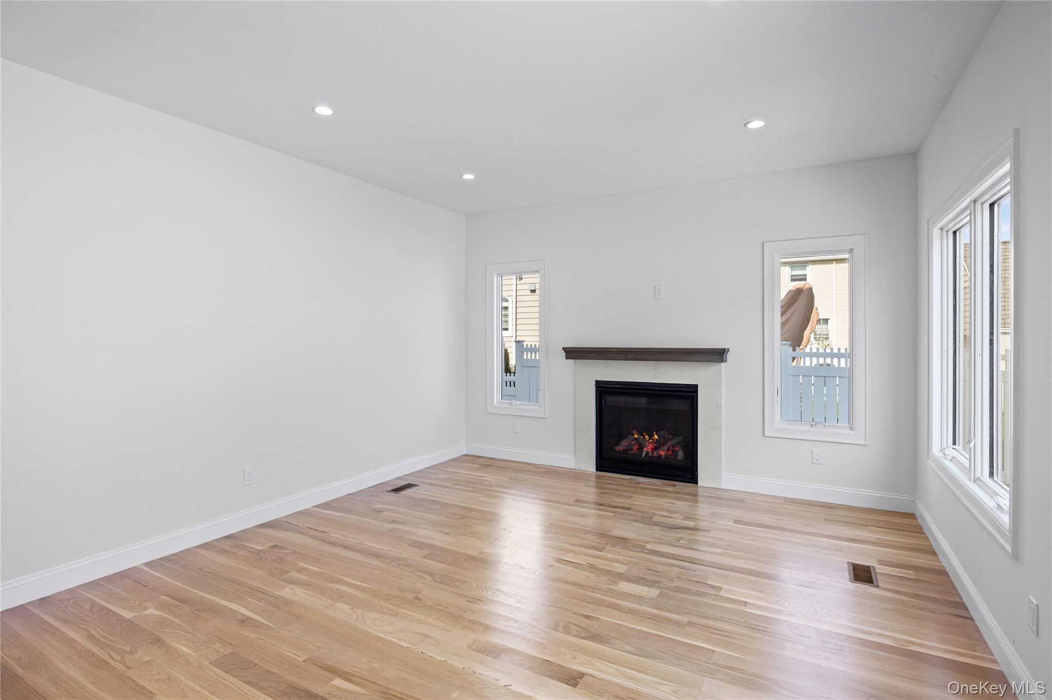 43 Westbury Avenue — photo 20