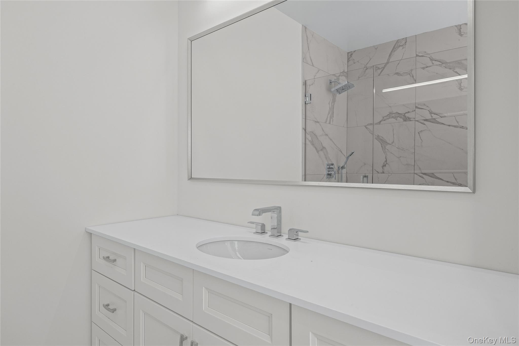 43 Westbury Avenue — photo 32