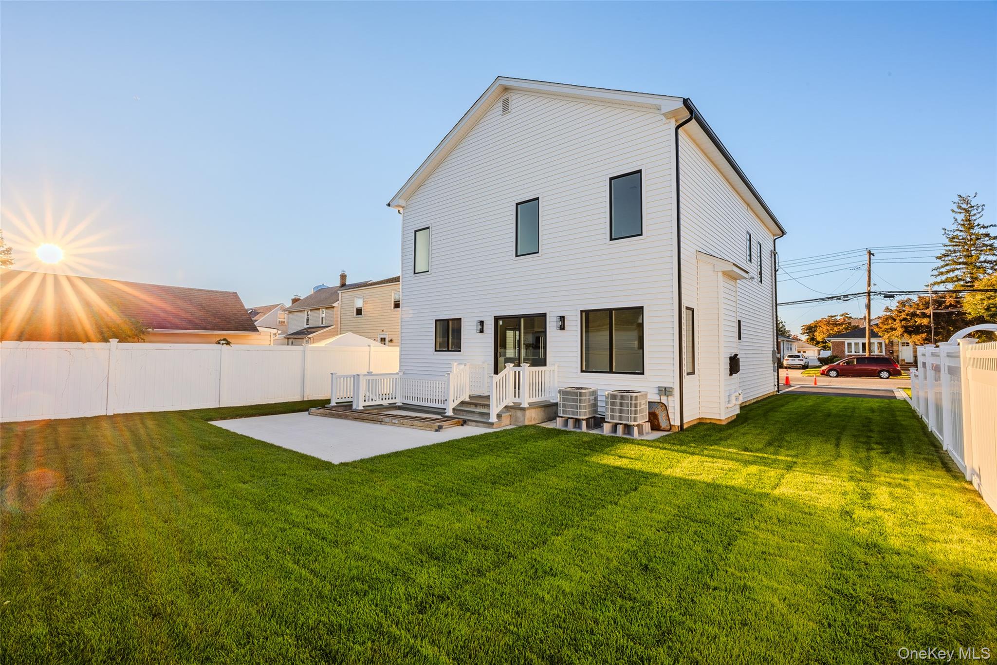 43 Westbury Avenue — photo 4