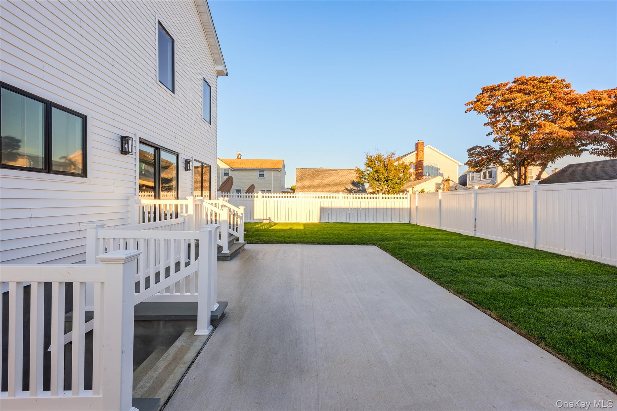 43 Westbury Avenue — photo 48