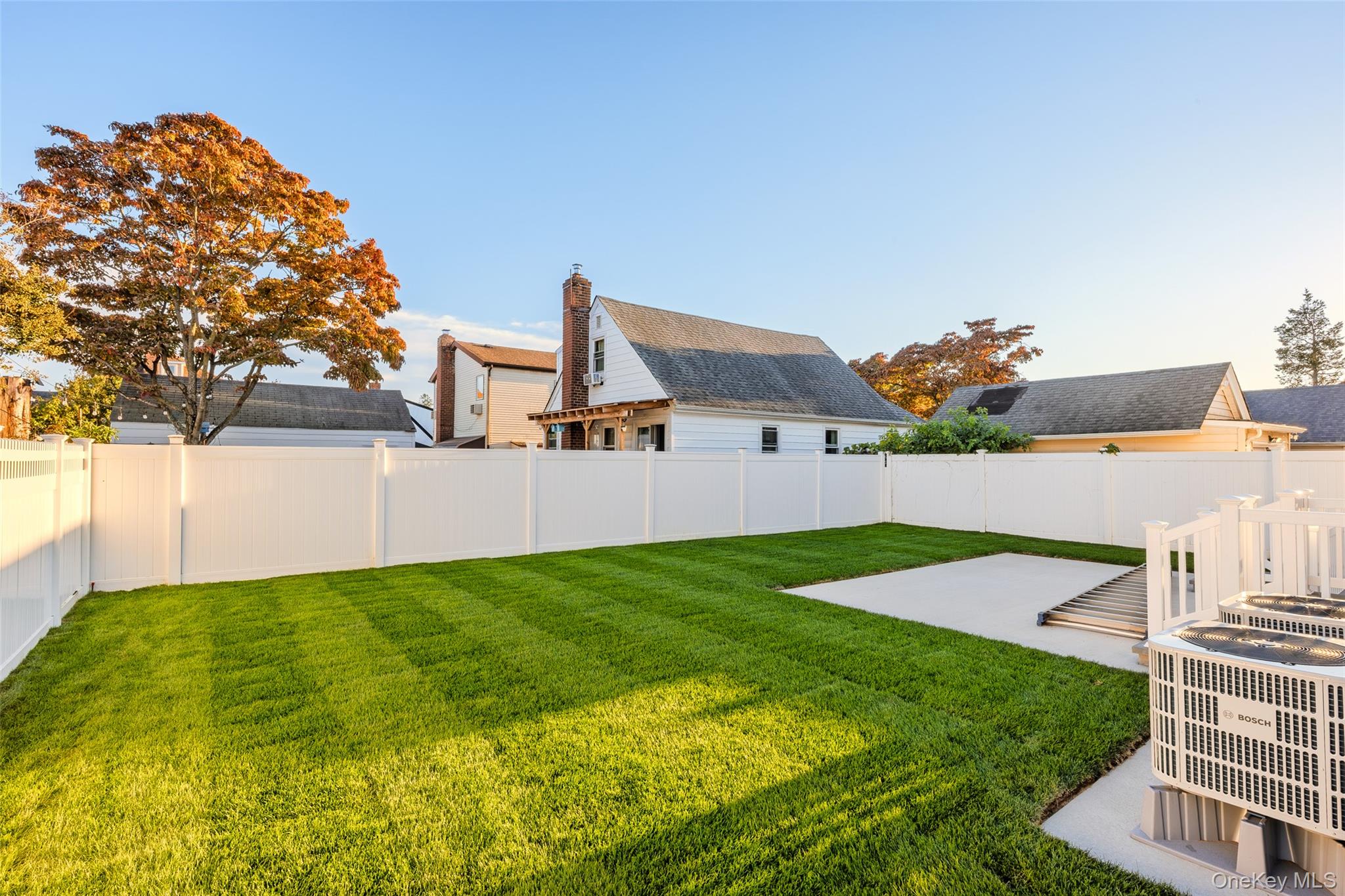 43 Westbury Avenue — photo 49