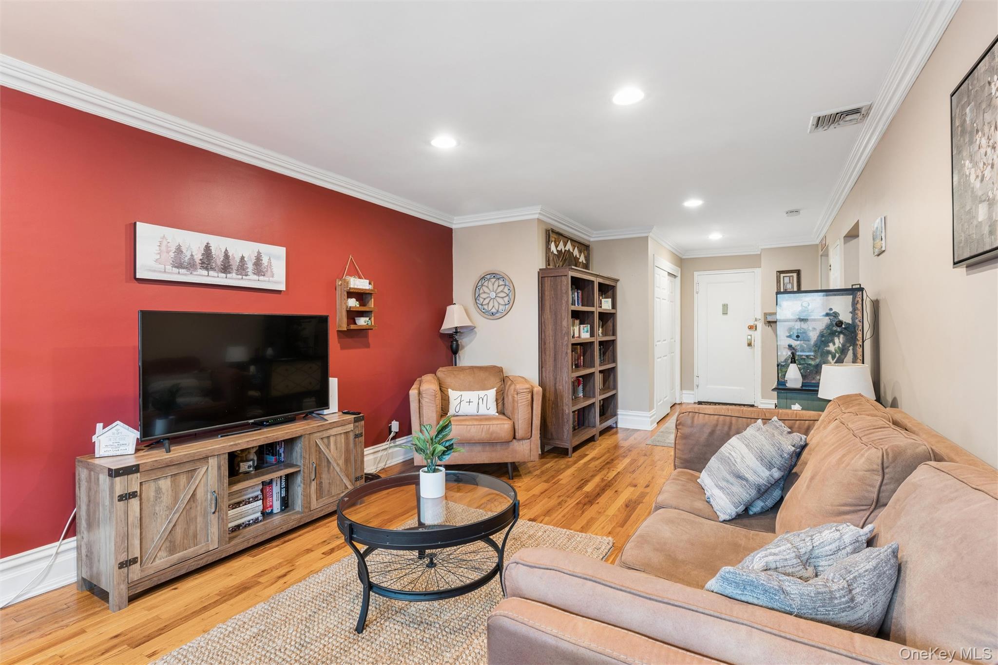 1195 E Broadway #L21 — photo 4