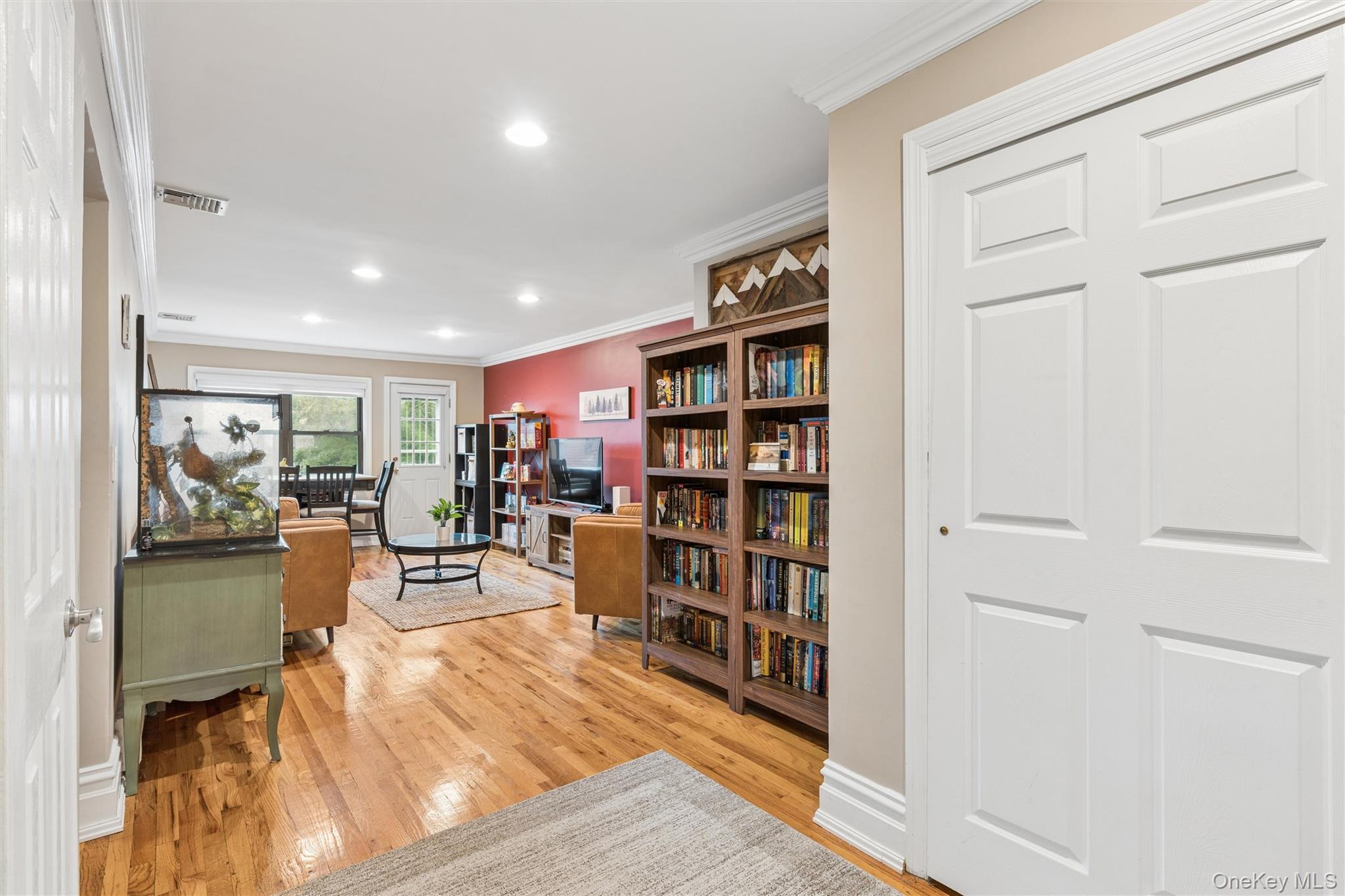 1195 E Broadway #L21 — photo 7
