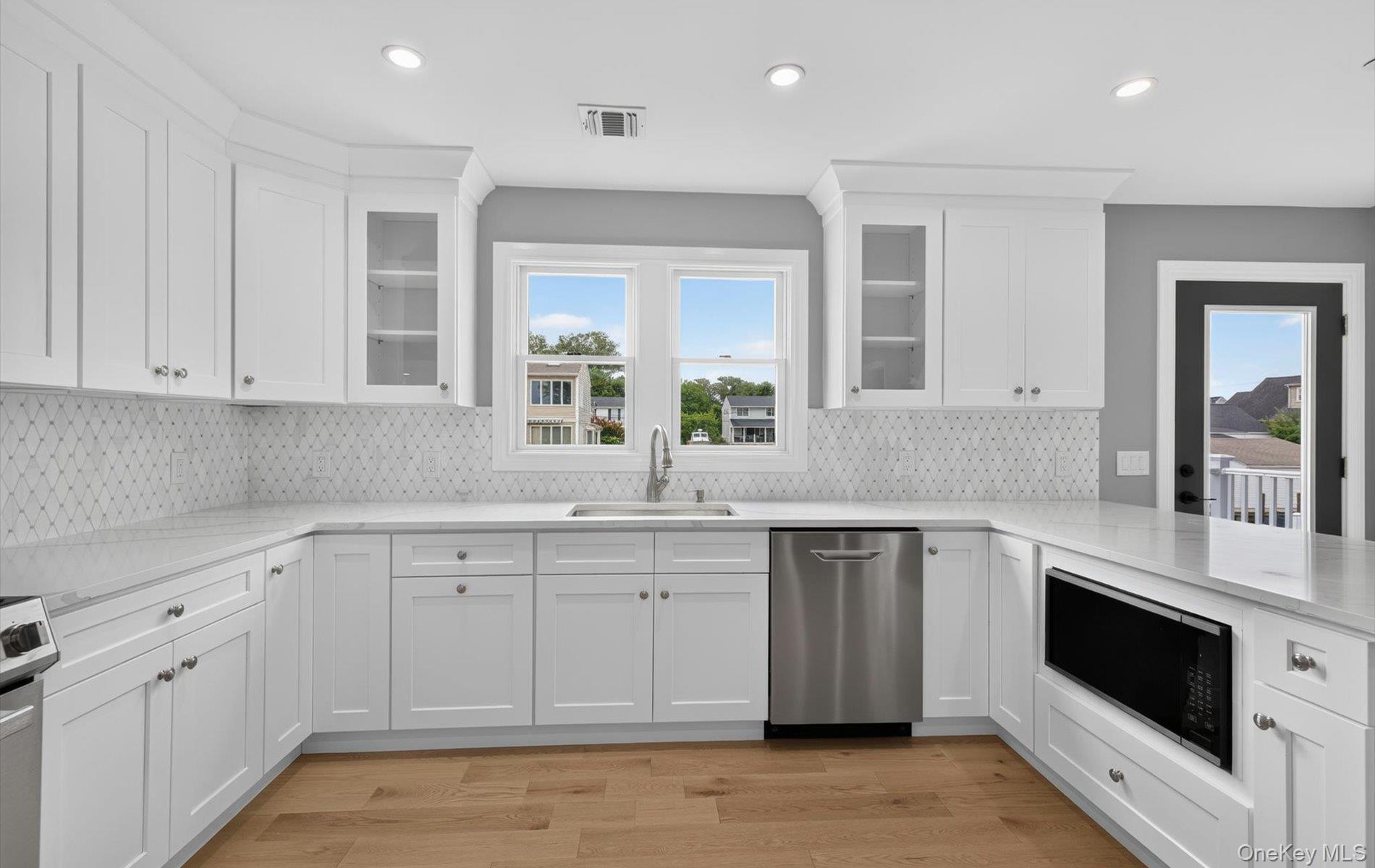 851 Bay Drive — photo 11