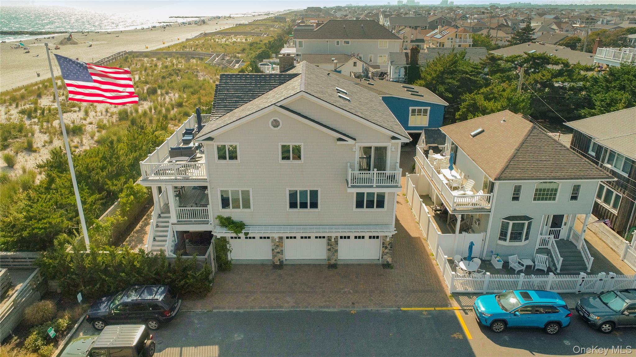 879 Oceanfront — photo 2
