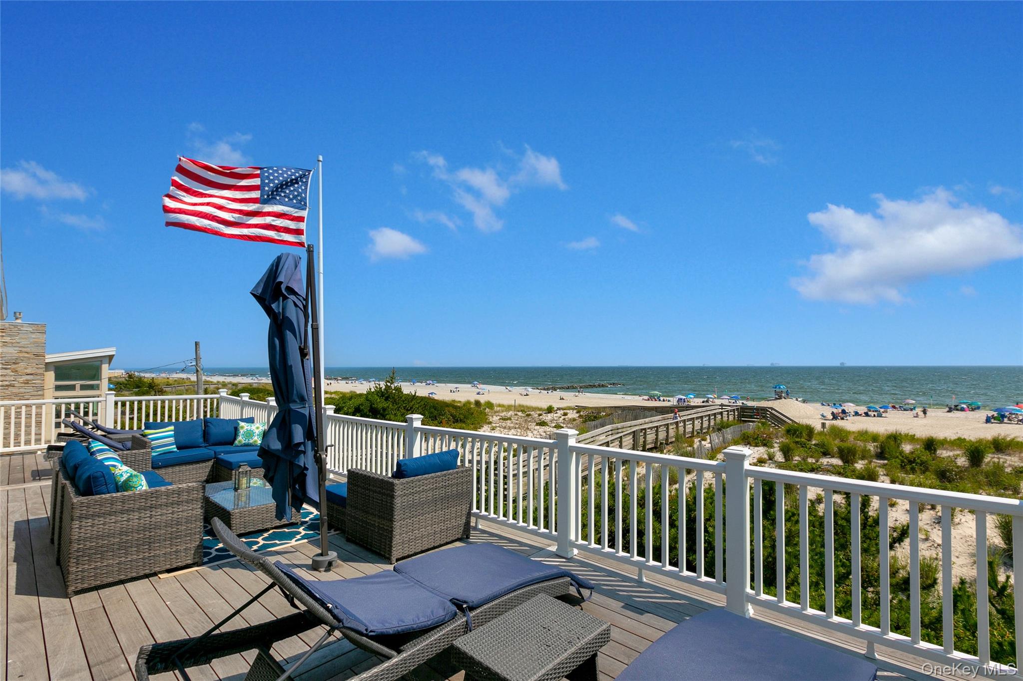 879 Oceanfront — photo 38