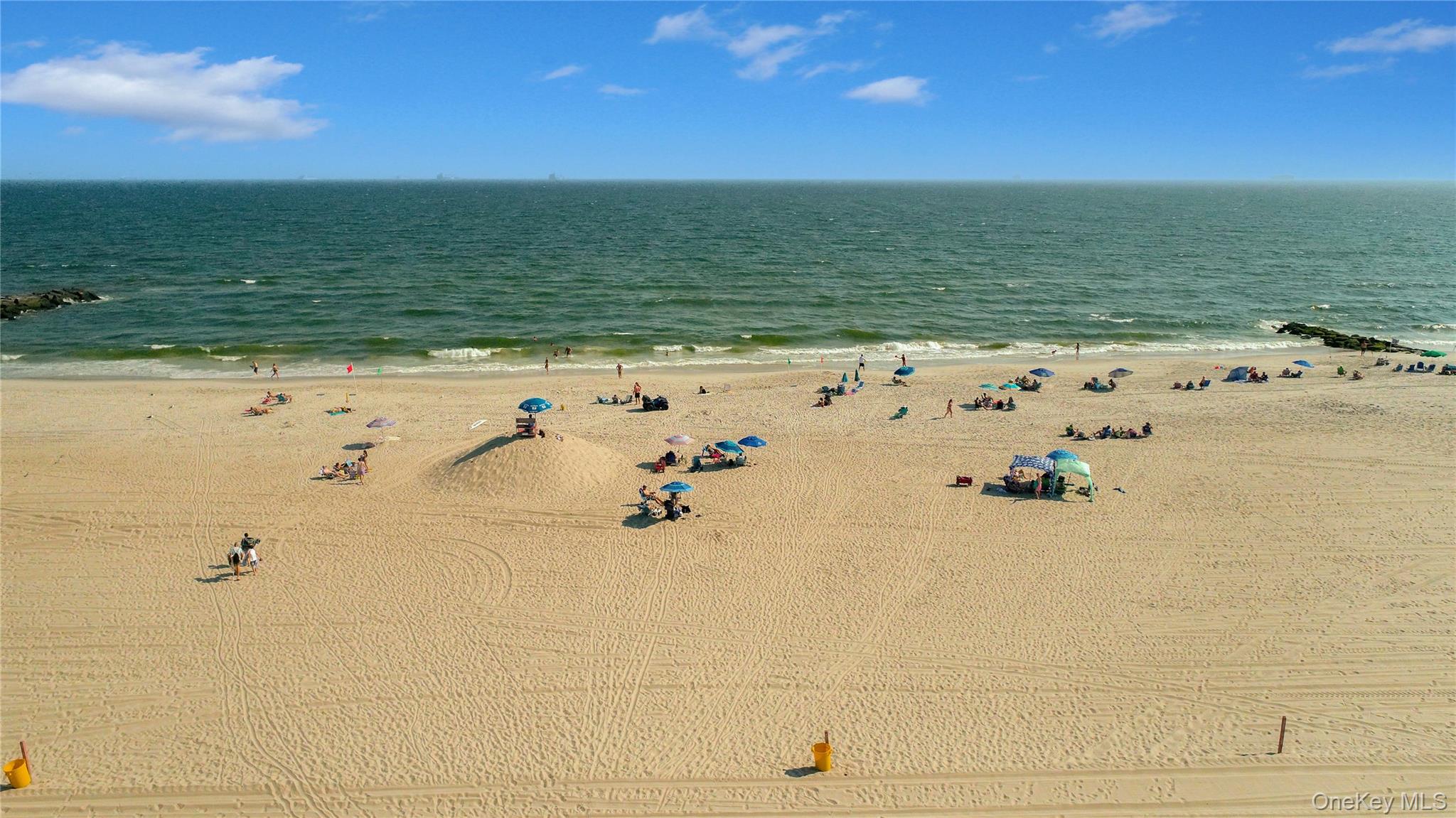 879 Oceanfront — photo 42