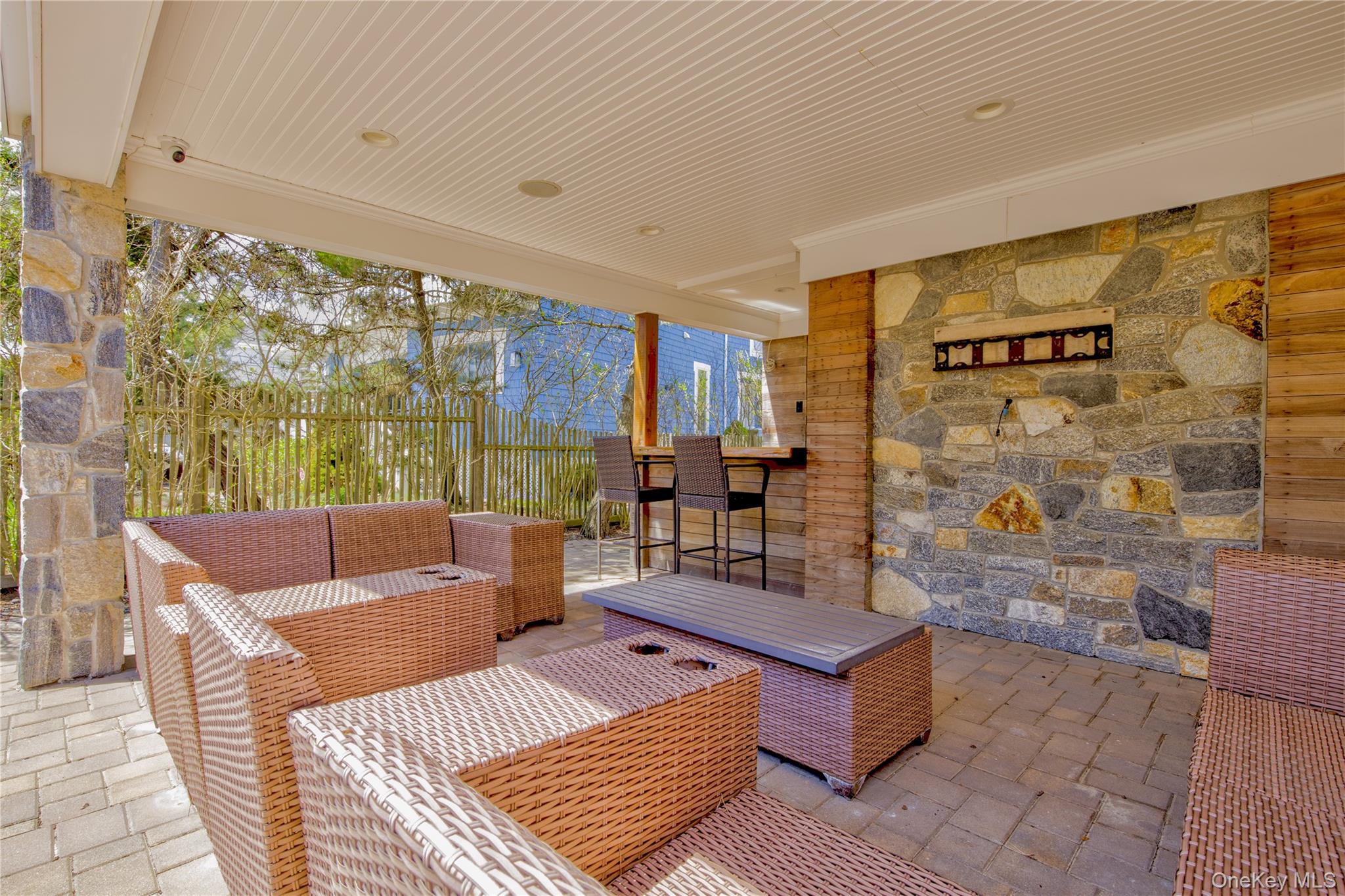 879 Oceanfront — photo 44