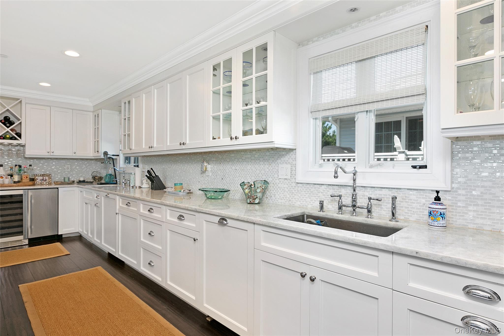 879 Oceanfront — photo 9