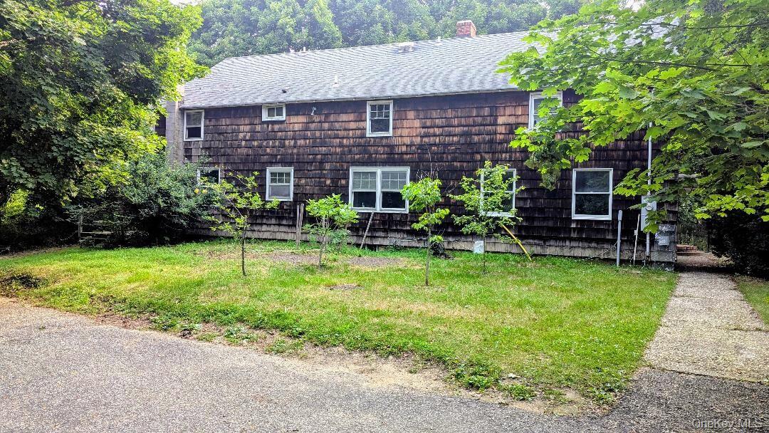 5284 Sound Avenue, Aquebogue