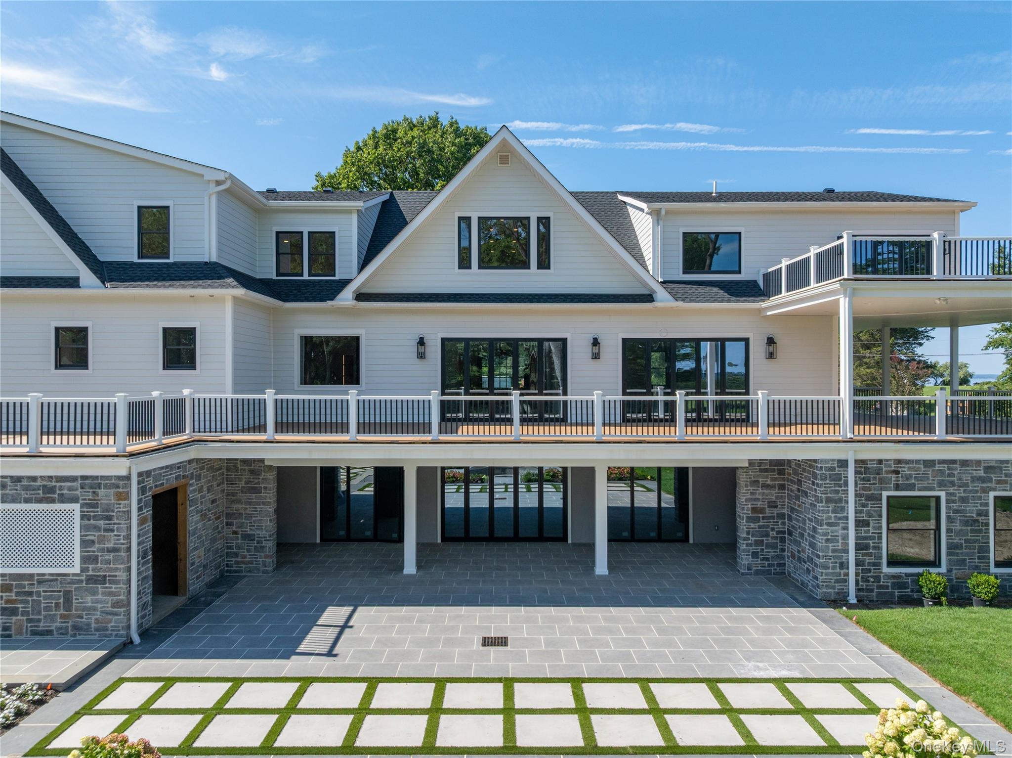 220 Beach Road — photo 37