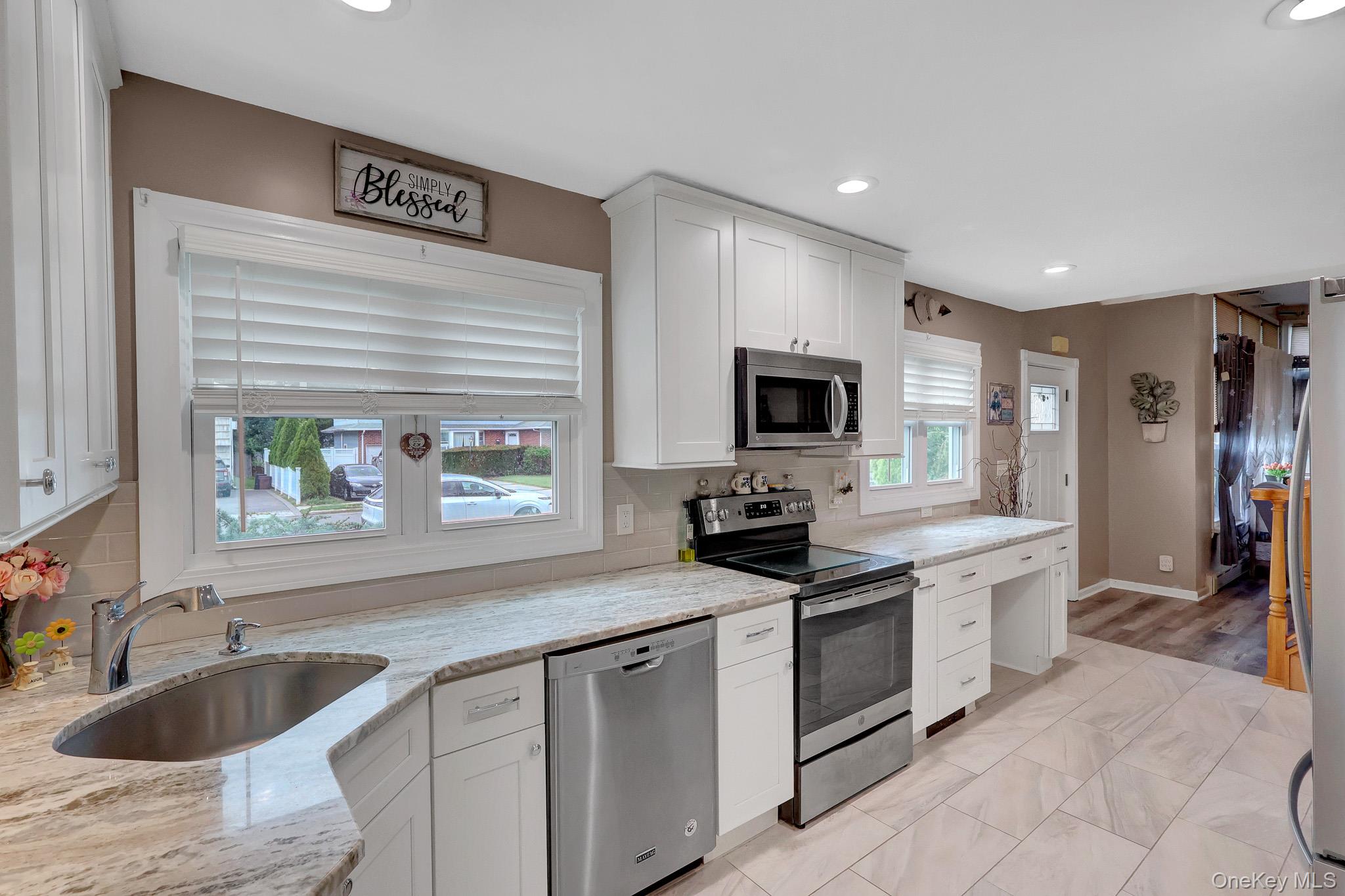 121 Wright Avenue — photo 13