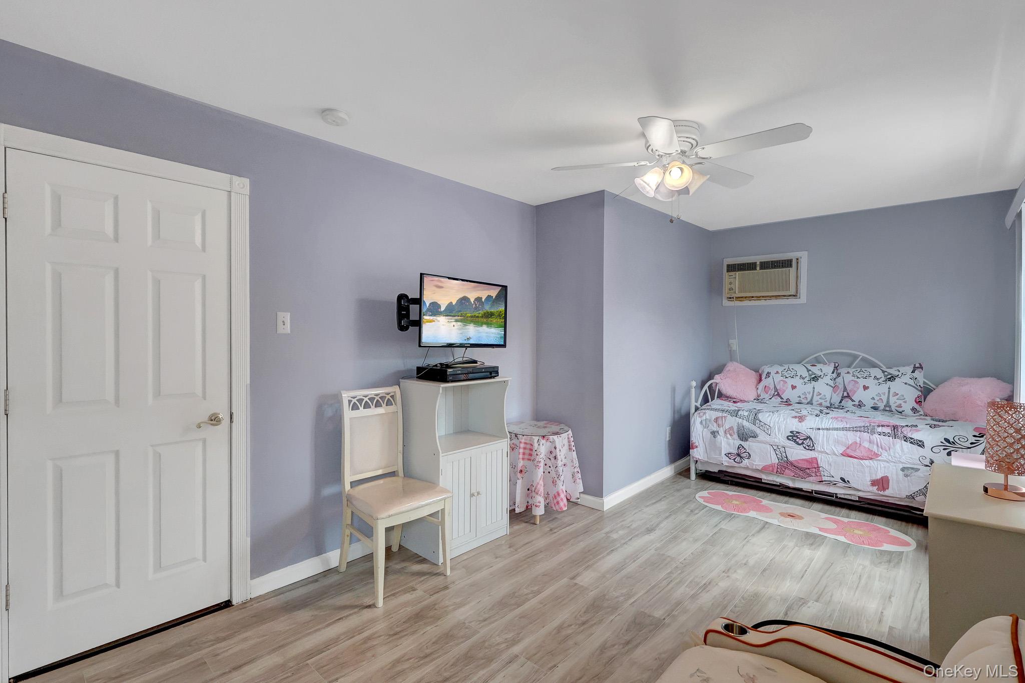 121 Wright Avenue — photo 26