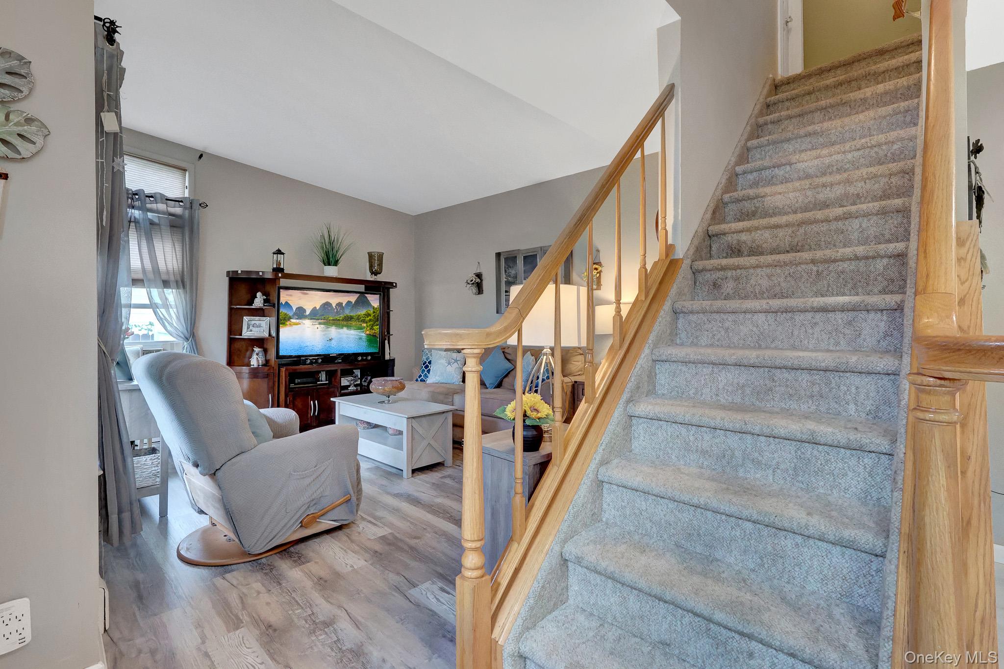 121 Wright Avenue — photo 4