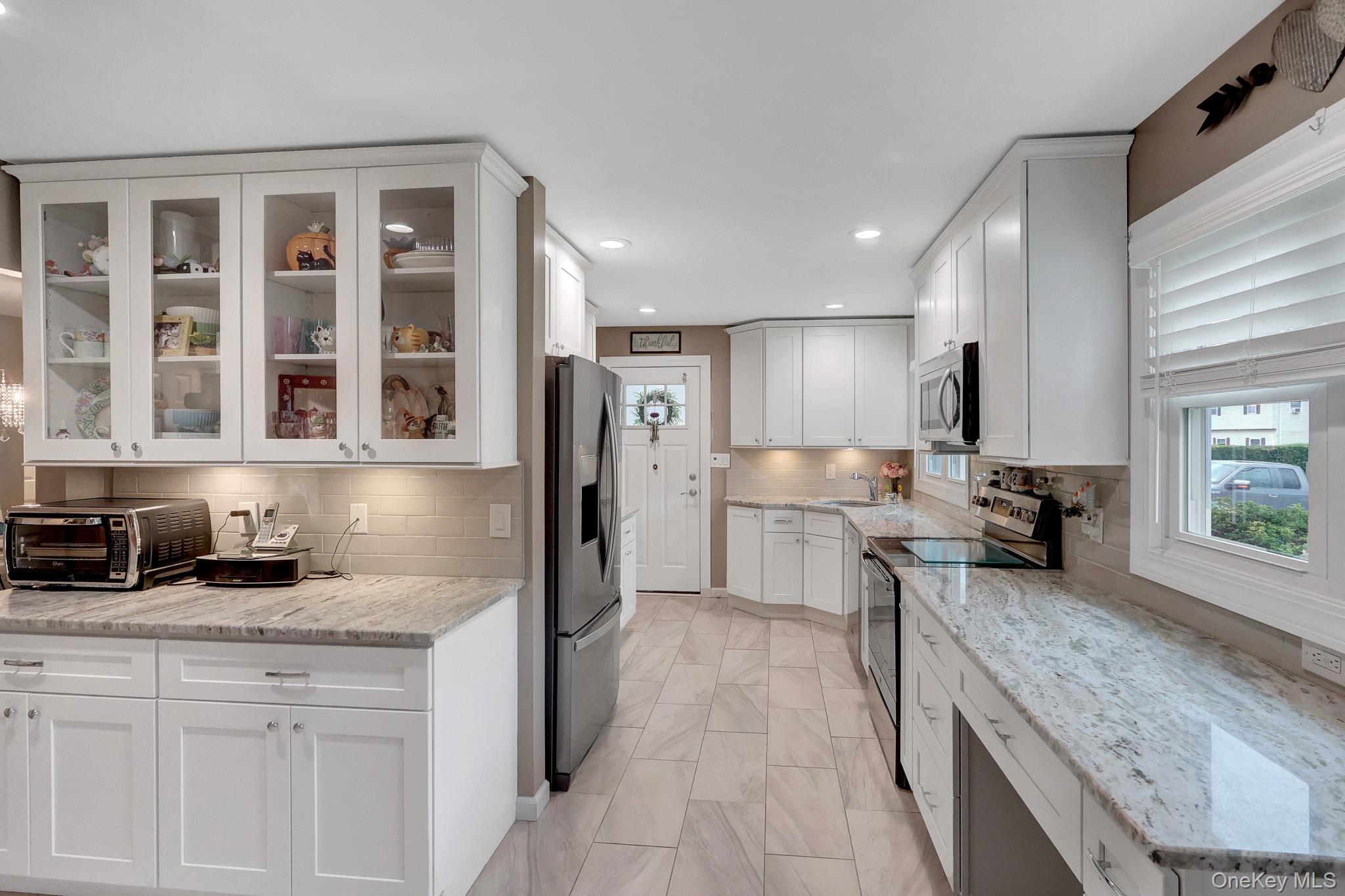 121 Wright Avenue — photo 10