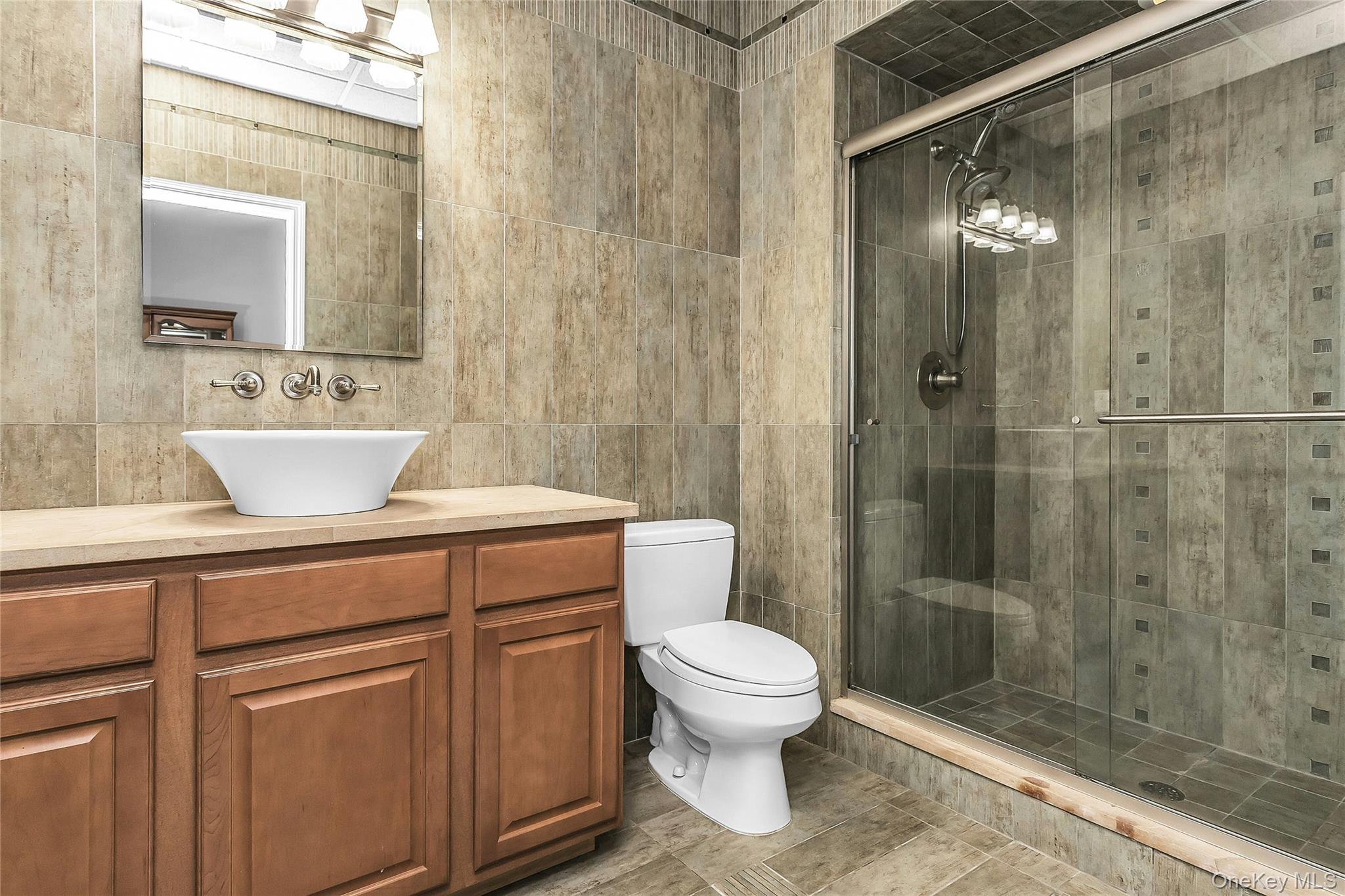 1025 Seawood Drive — photo 29