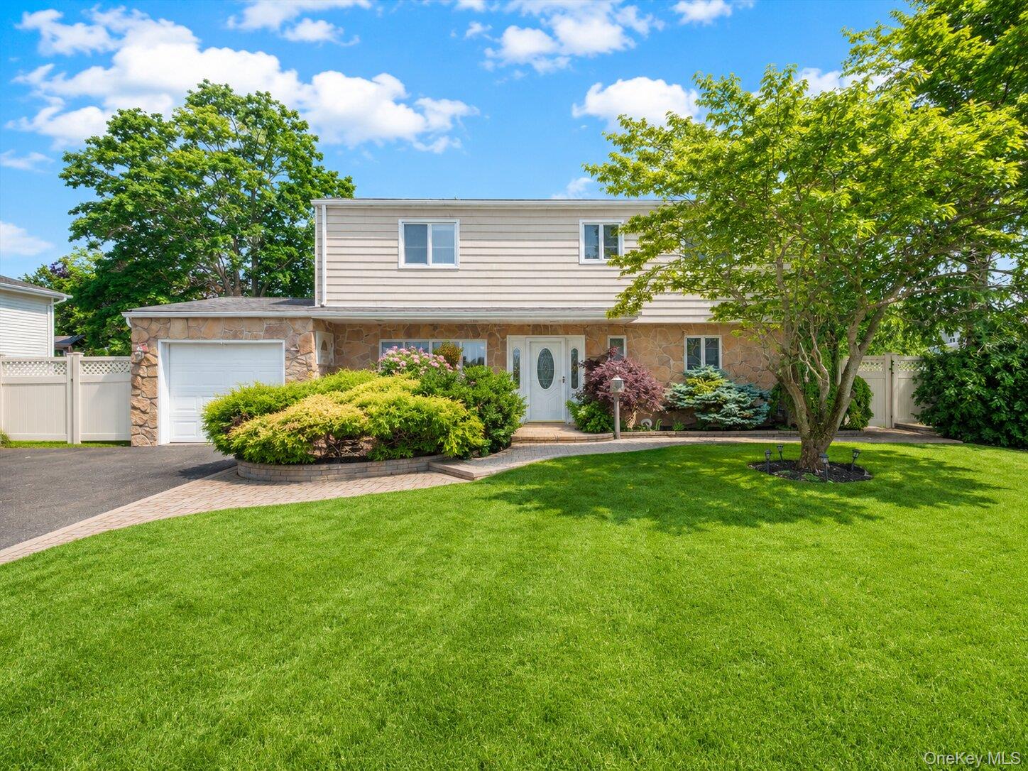 301 22nd Street, Deer Park