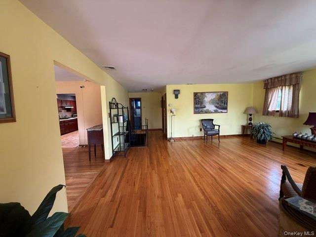 59 FARMERS Avenue — photo 8