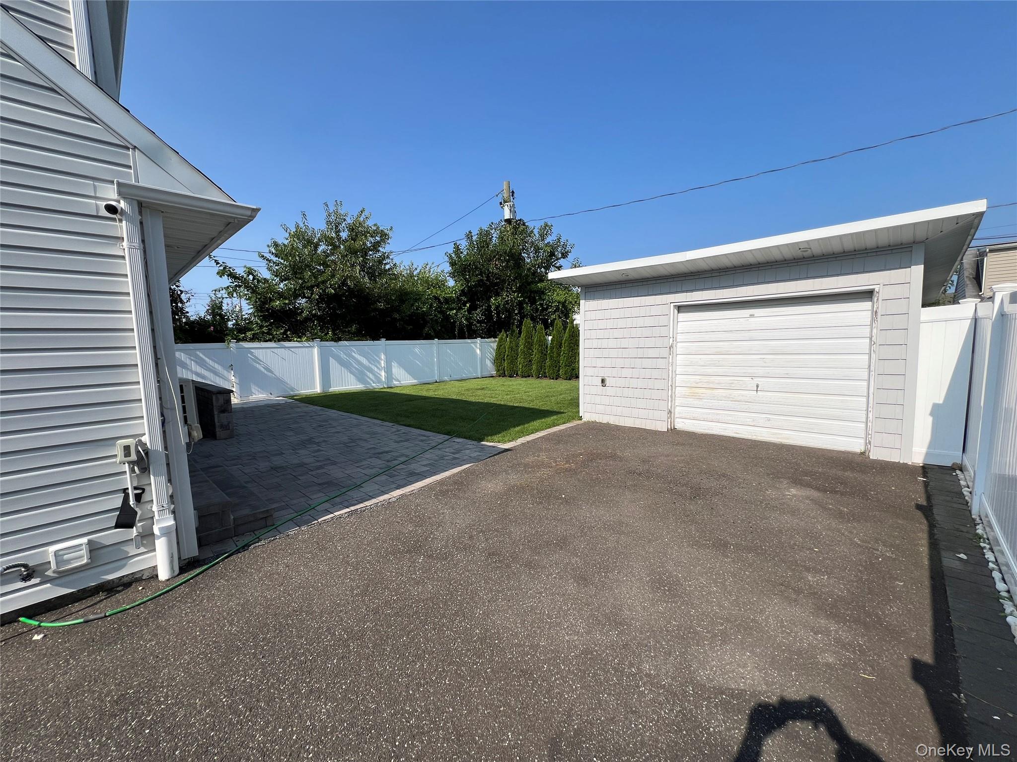43 Crescent Street — photo 33