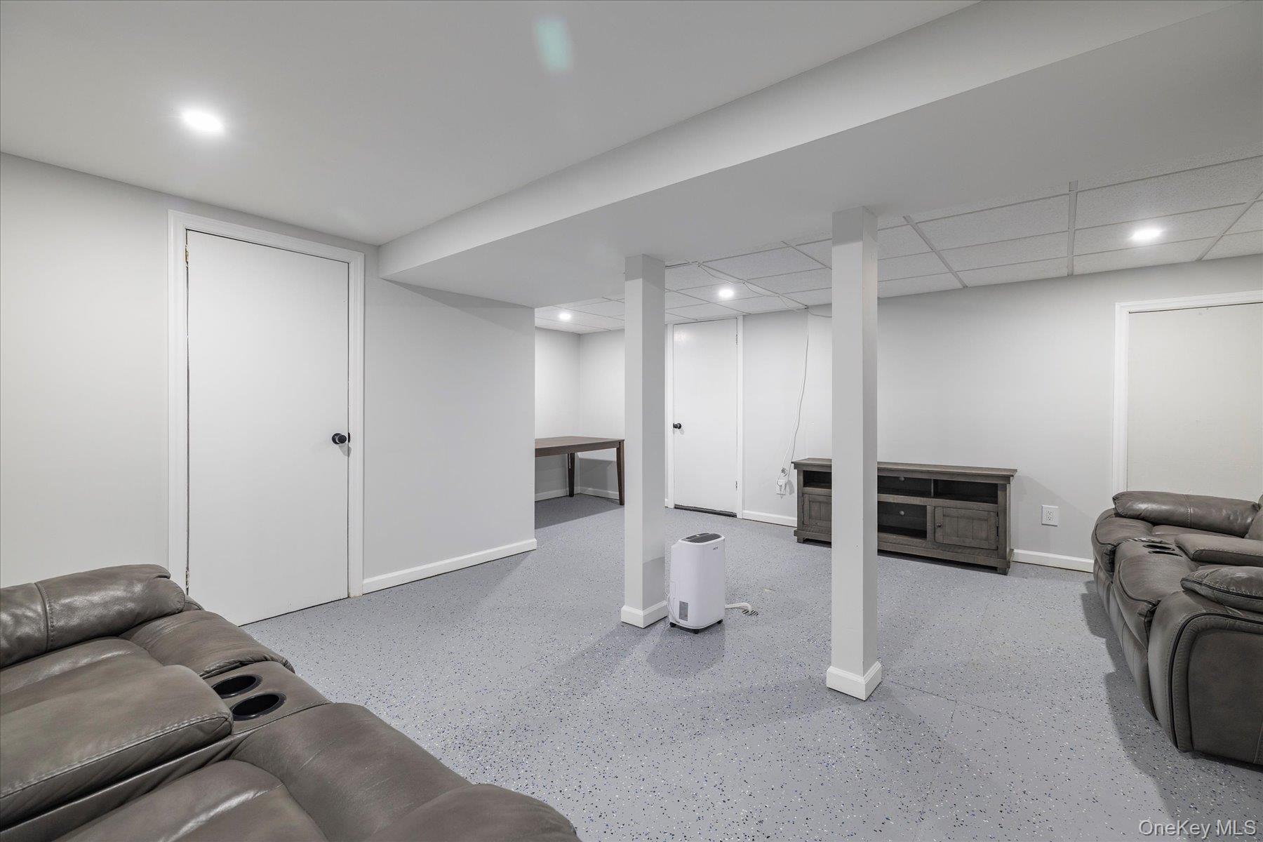 210 Delaware Avenue — photo 21