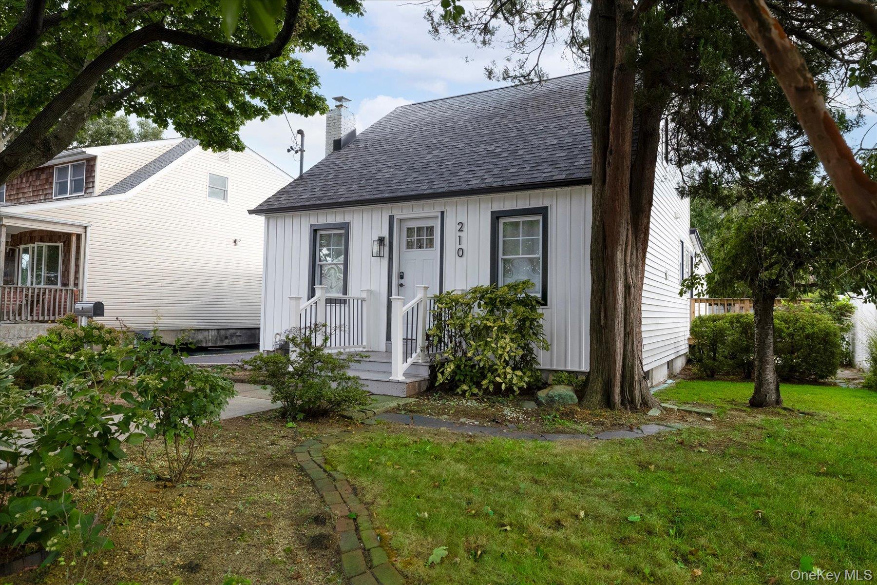 210 Delaware Avenue — photo 24