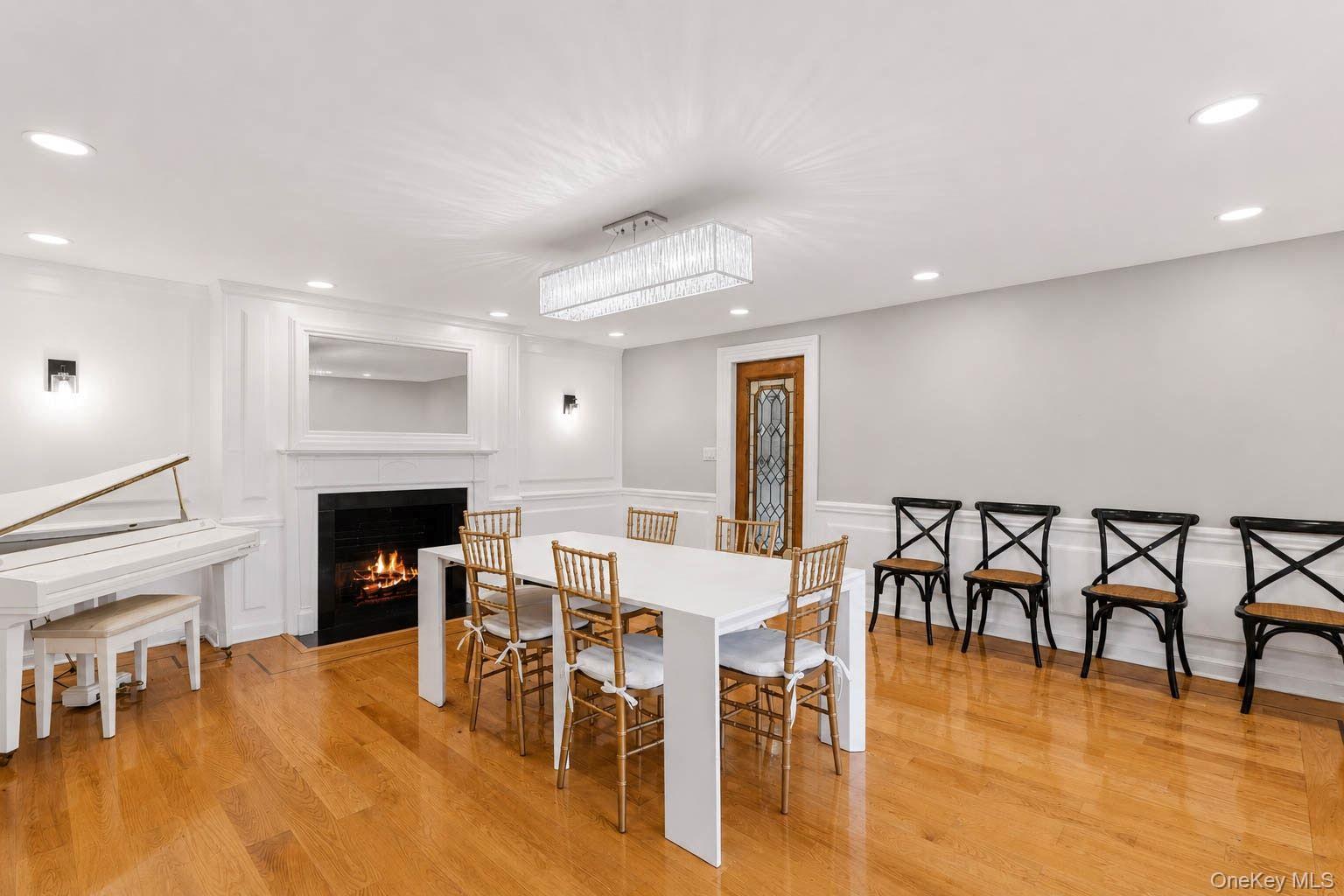 450 Oyster Bay Road — photo 6