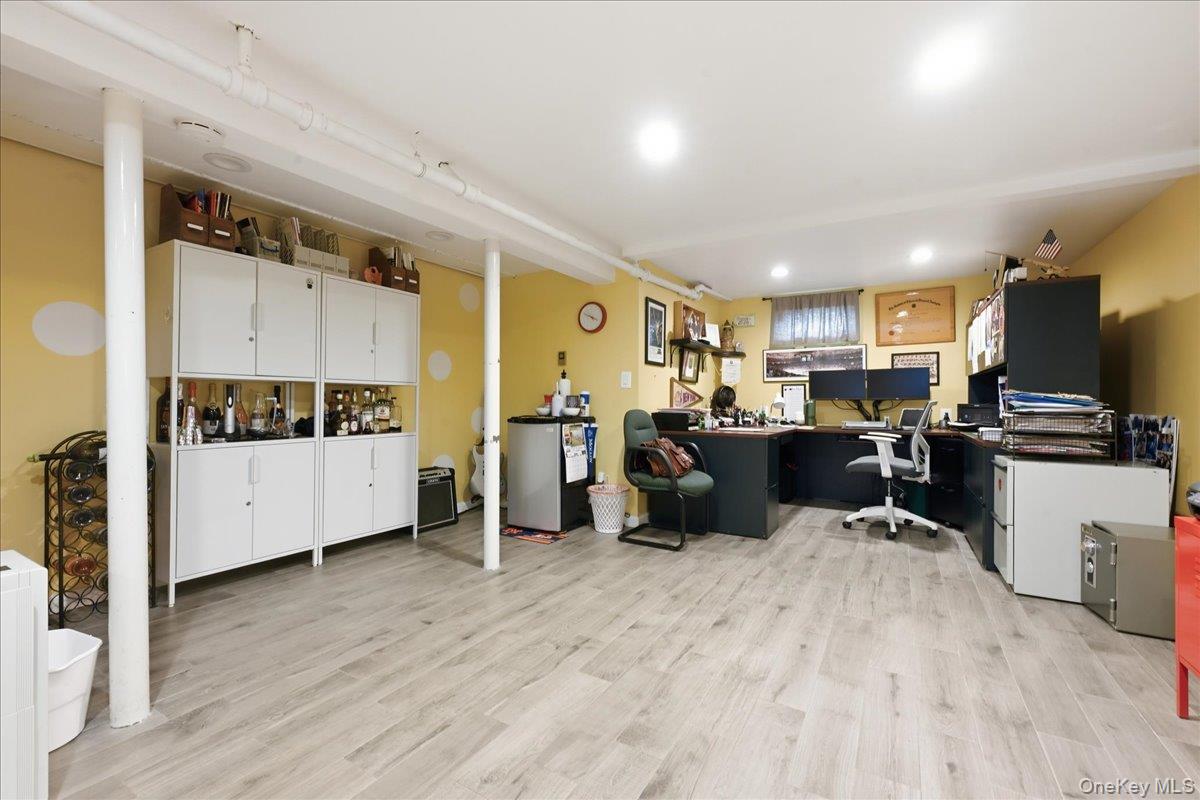 710 Premier Boulevard — photo 24