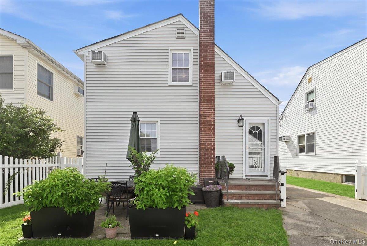 710 Premier Boulevard — photo 29