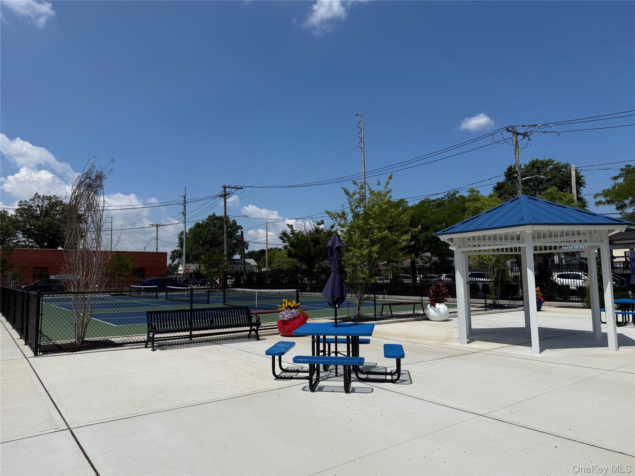 710 Premier Boulevard — photo 32