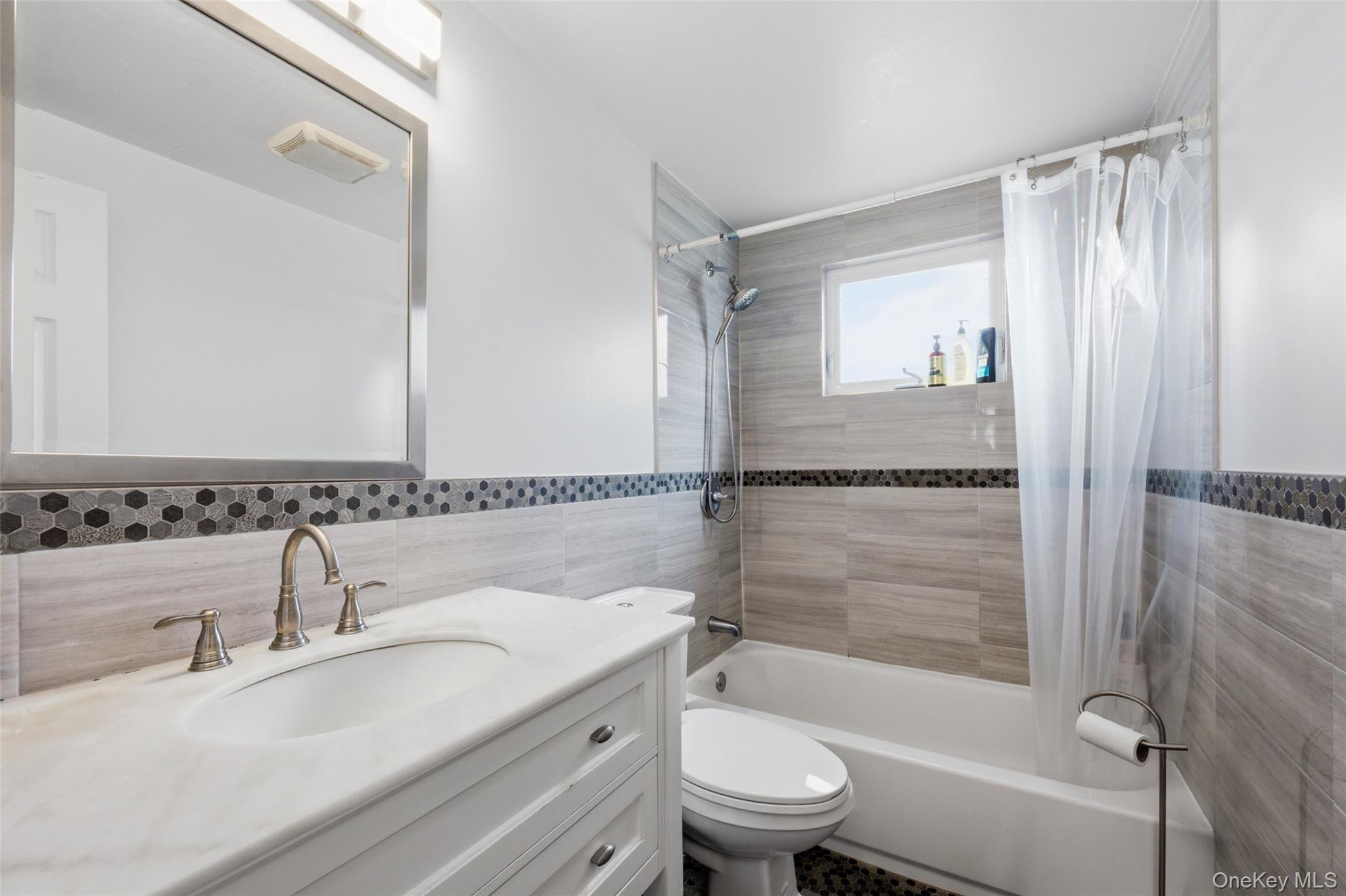 105 Wadsworth Avenue — photo 9