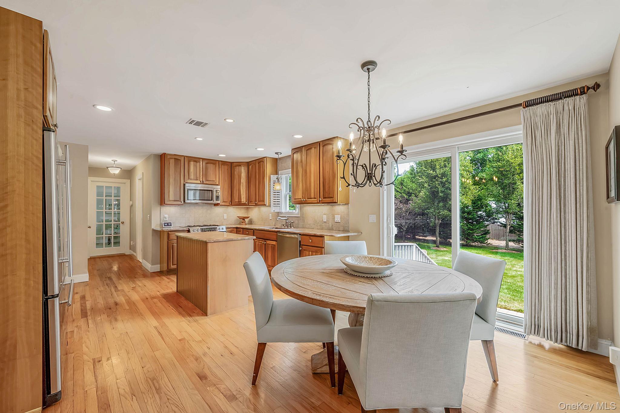 26 River Avenue — photo 15