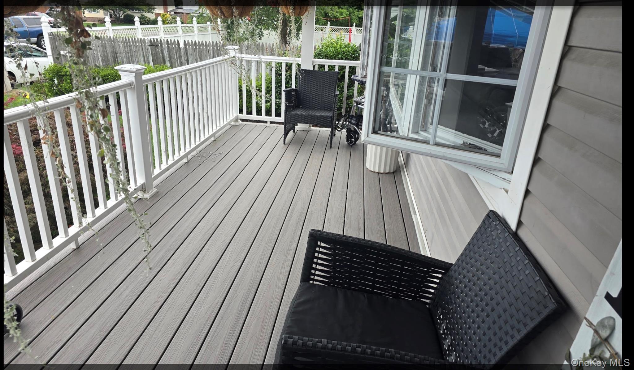 353 Barleau Street — photo 7