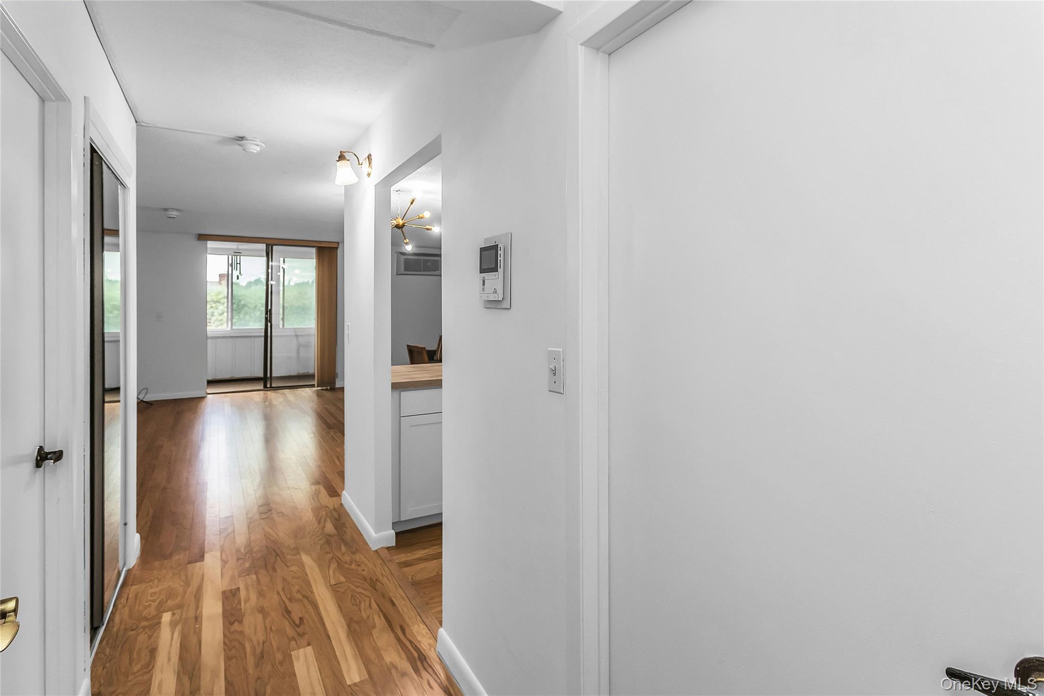 800 Willis Avenue #105 — photo 2