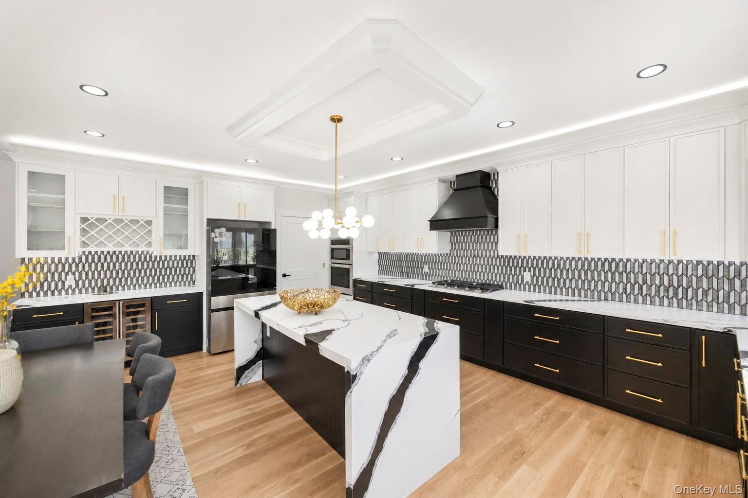 43 Cabot Lane — photo 3