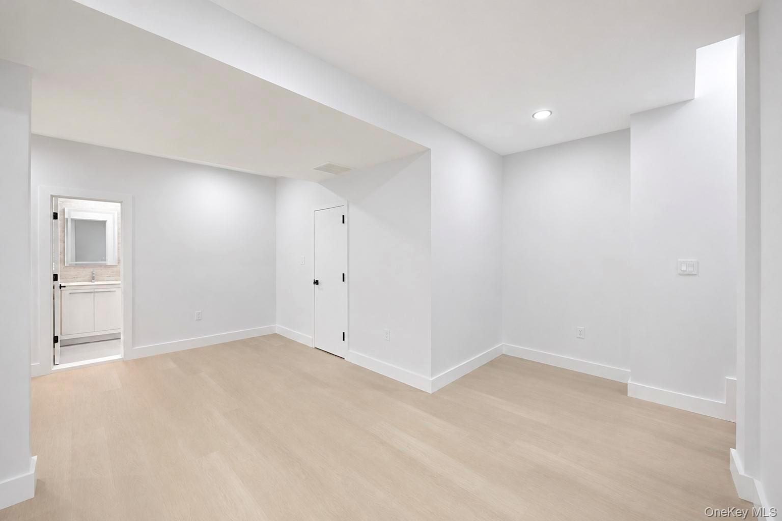 43 Cabot Lane — photo 36
