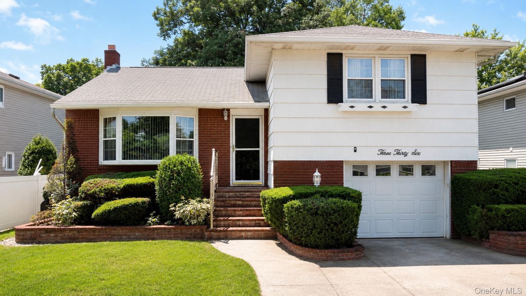 336 Valley Stream Boulevard, Valley Stream