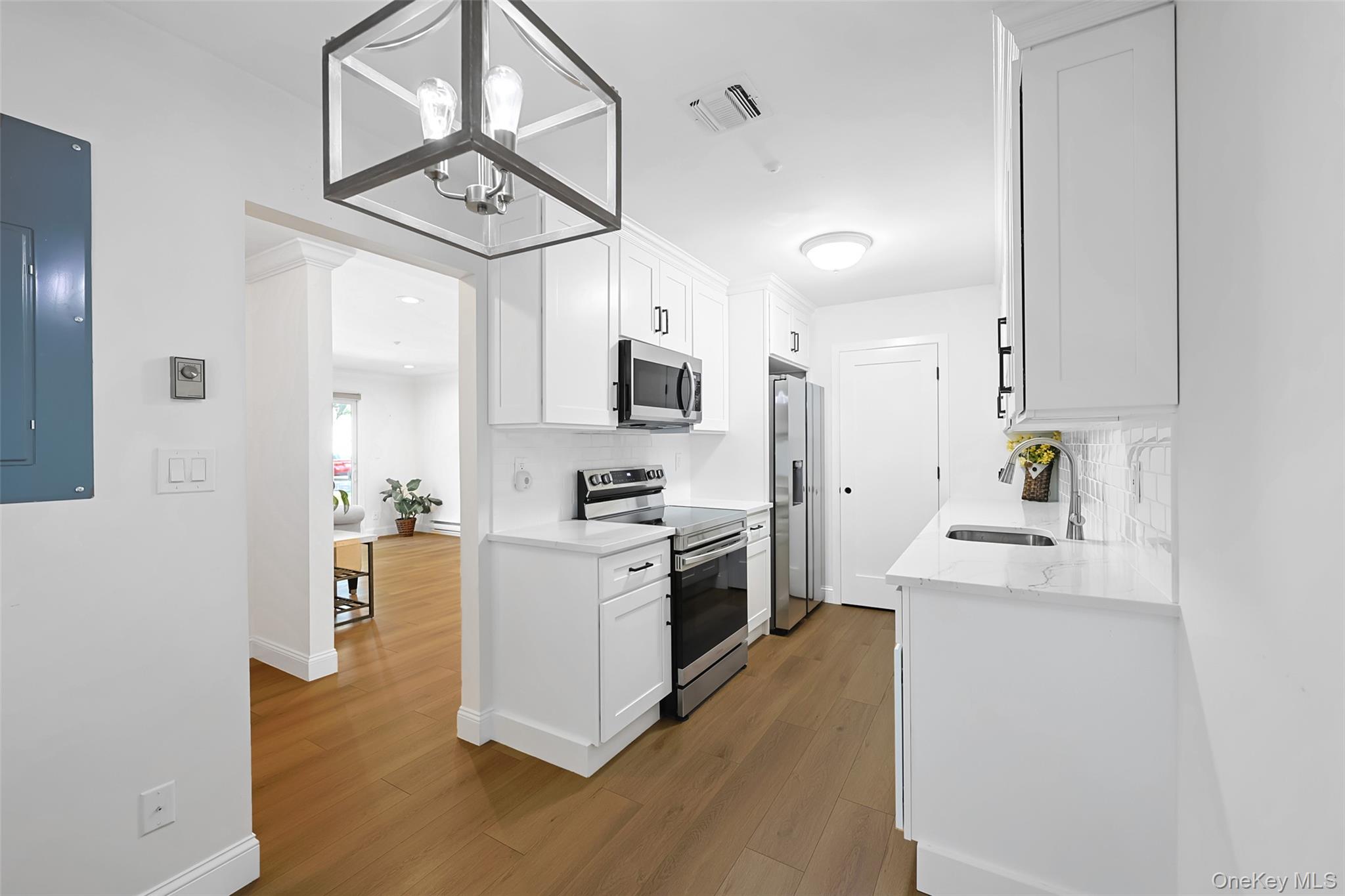 708 Cabot Court #708 — photo 2