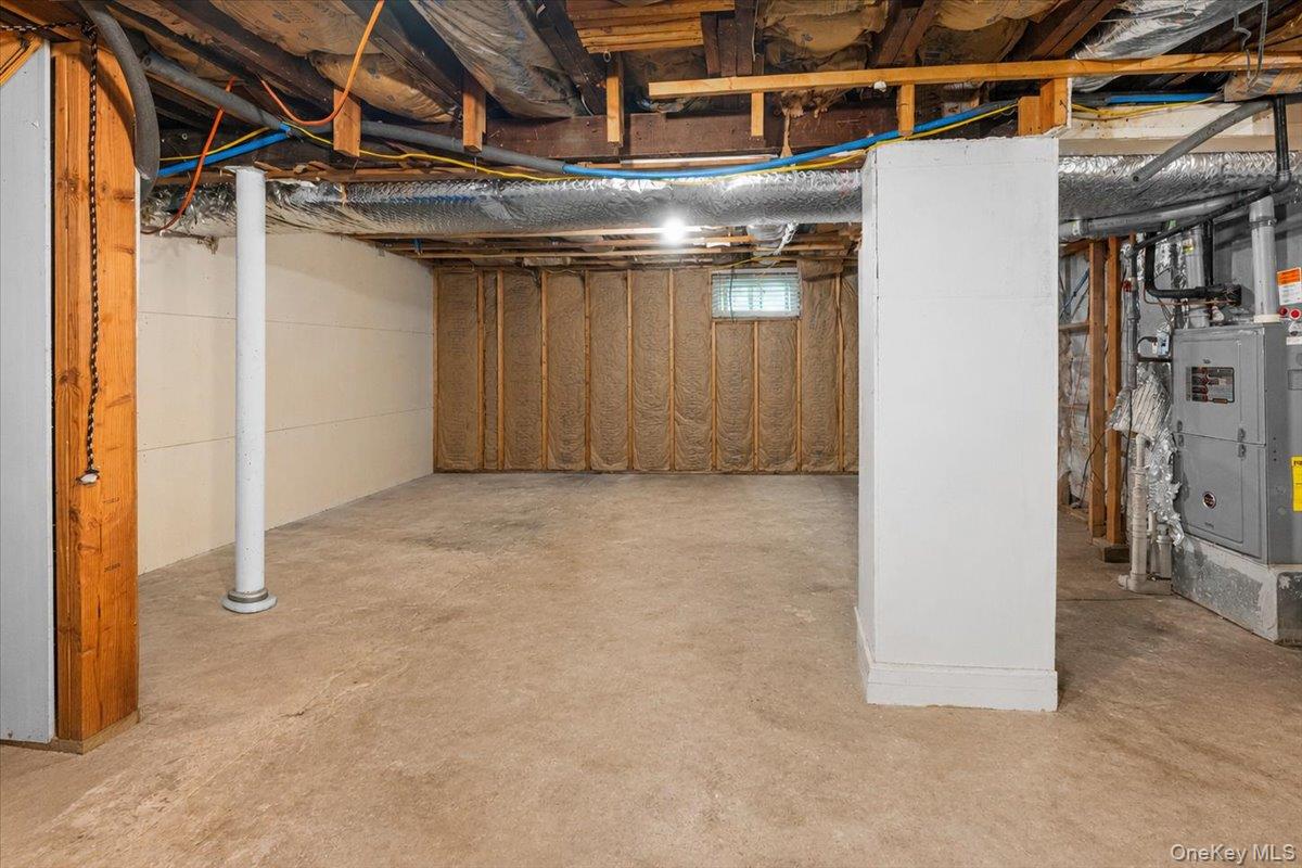 571 Park Avenue — photo 23