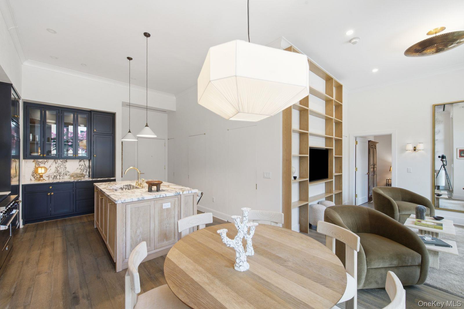 100 Garvies Point Road #1007 — photo 5