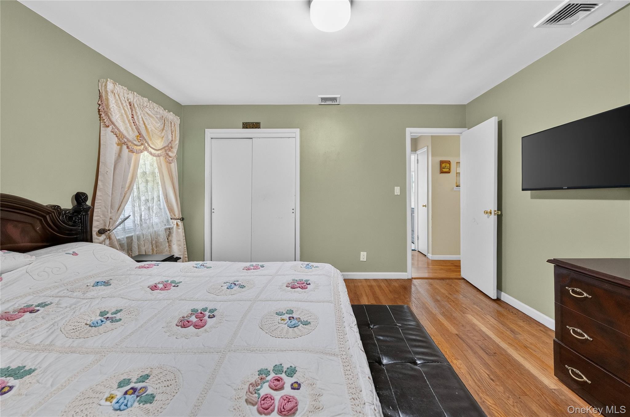 108 Marcus Avenue — photo 15