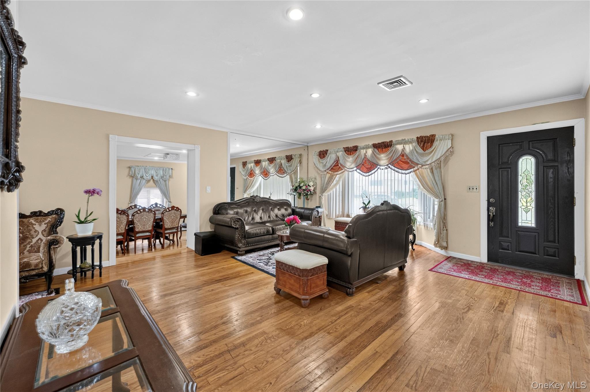 108 Marcus Avenue — photo 6
