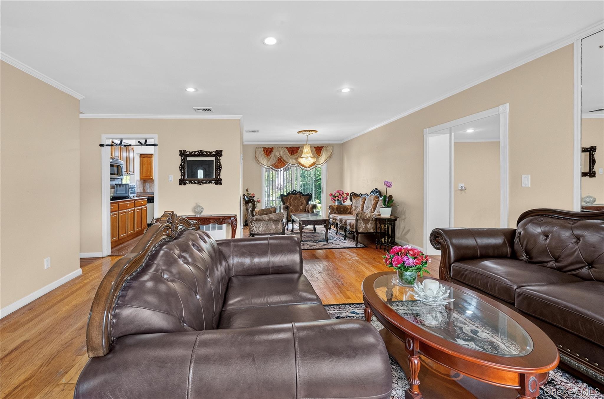 108 Marcus Avenue — photo 7