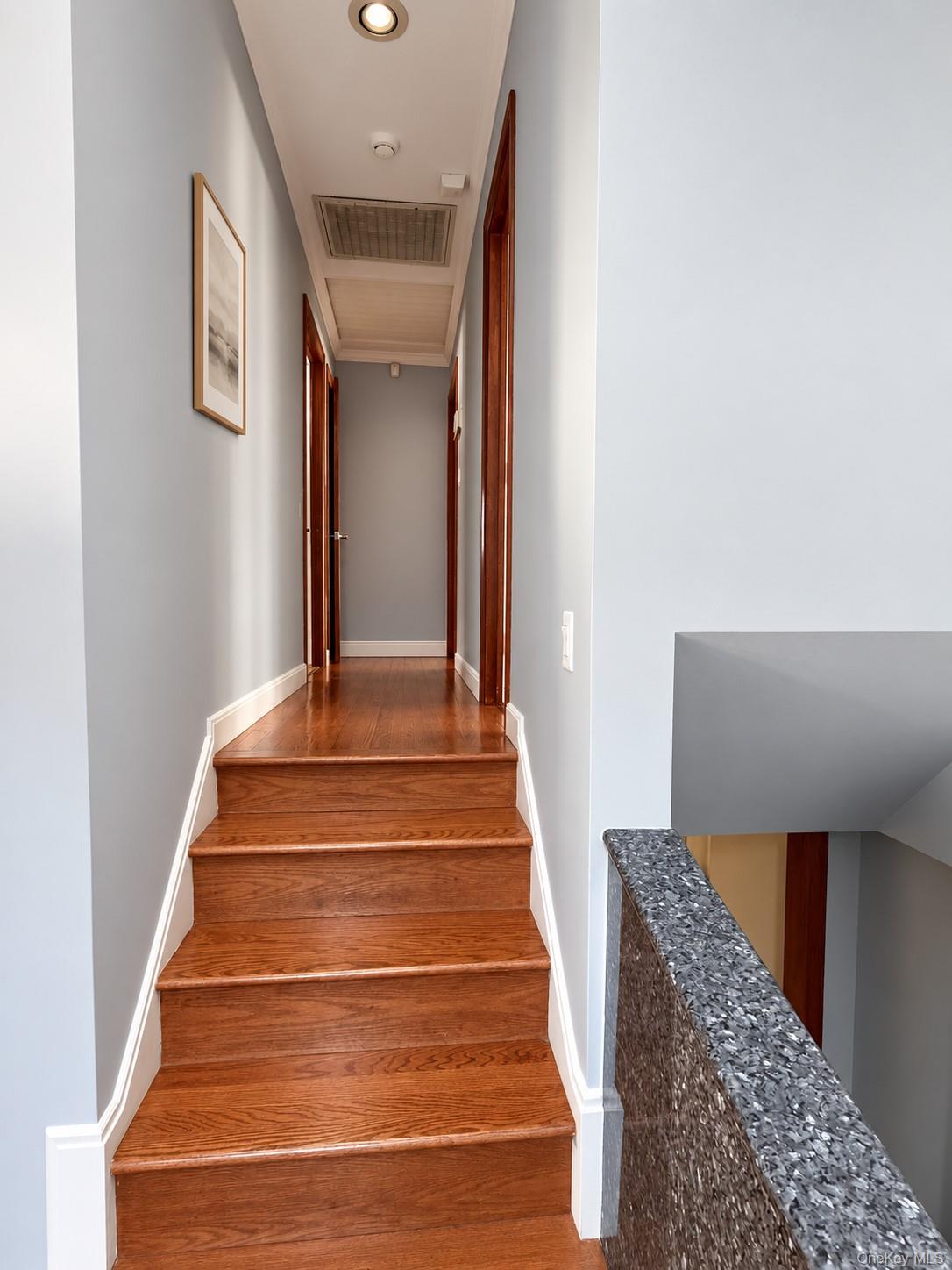 118 Leahy Street — photo 11
