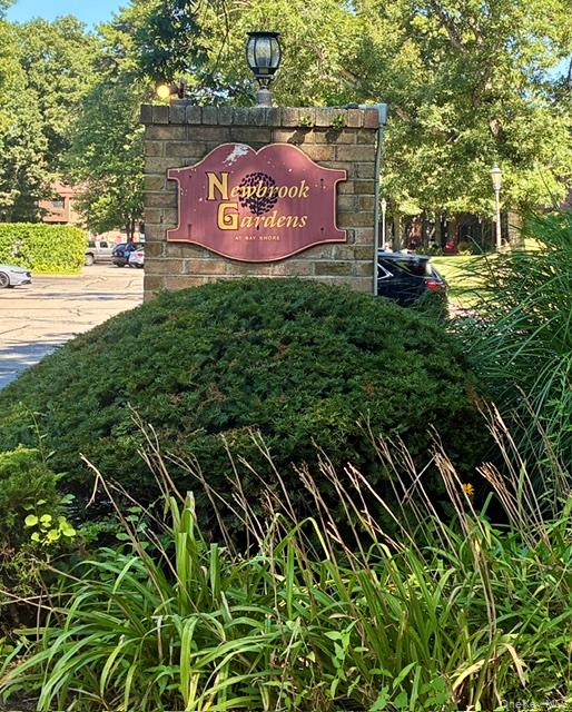 66 Pinebrook Place #66, Bay Shore