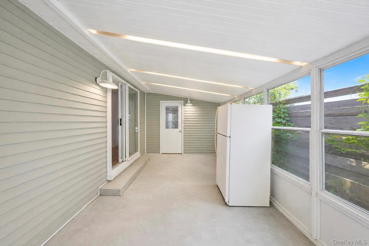 28 Greenwood Boulevard — photo 23